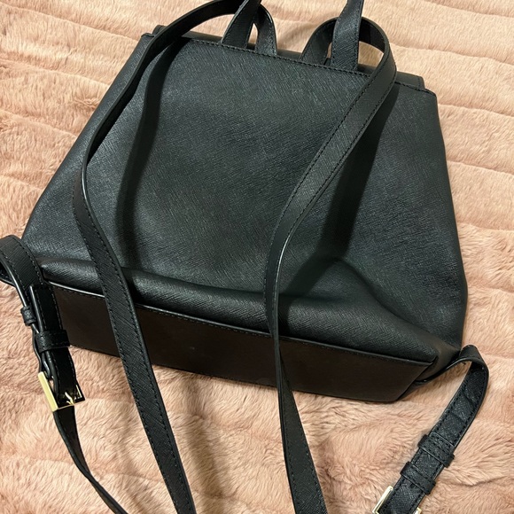 Backpack - Picture 5 of 6